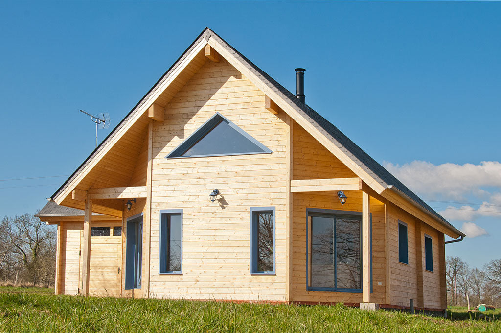 Victoria Log House by Nordlog Homes